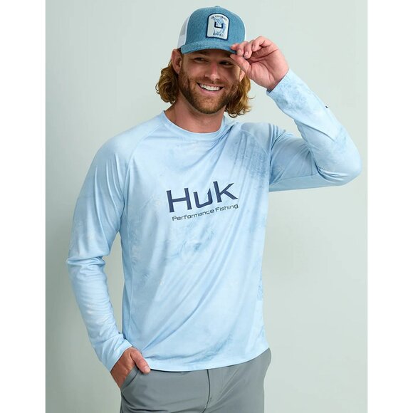 Mossy Oak Pursuit Performance Crew  Brand: Huk - Picture 1 of 4